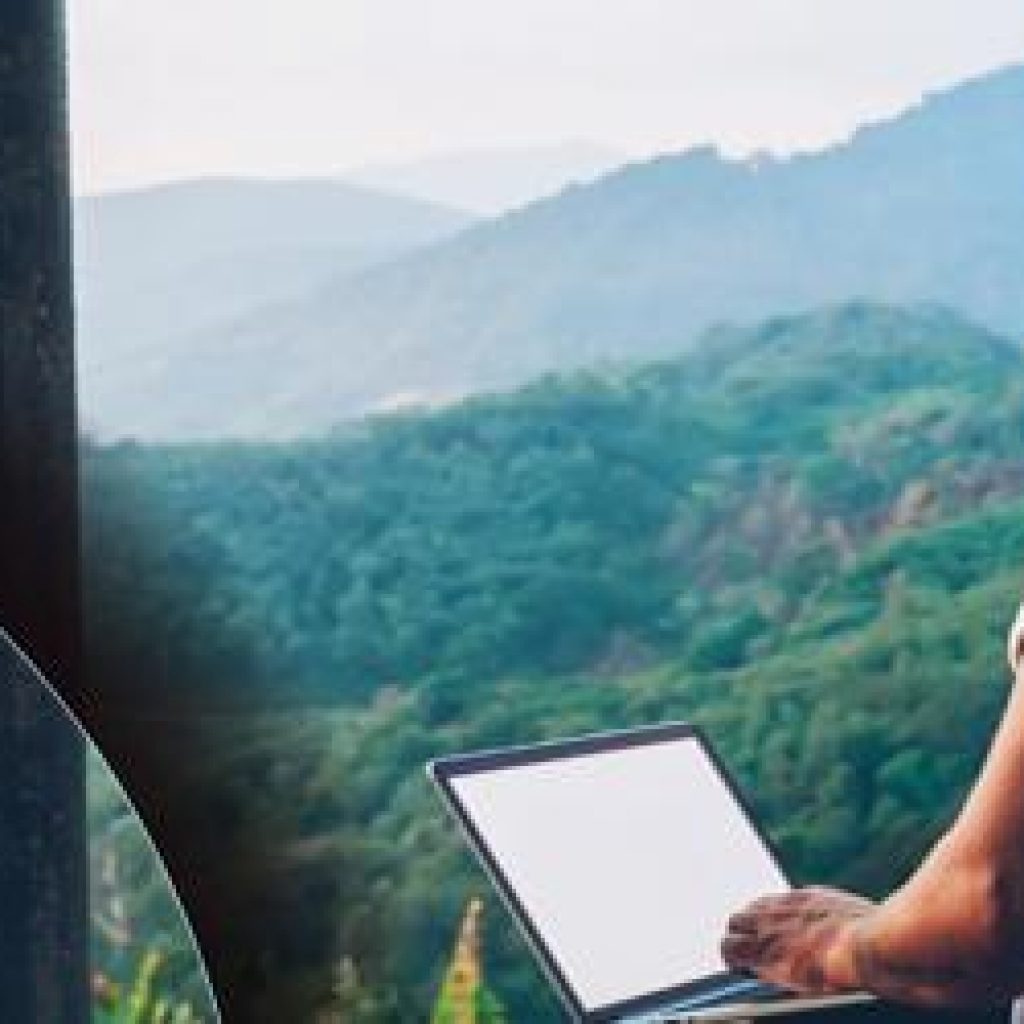 3 ways SHI and Lenovo help you build a great hybrid workplace